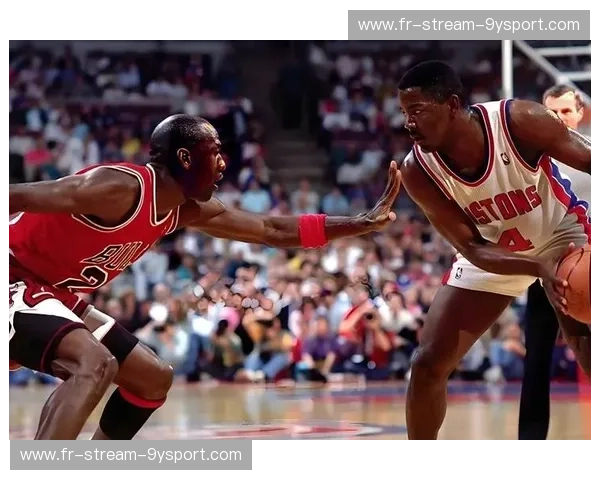 诸神黄昏与王朝黎明：2000年湖火抢七，那场改变NBA命运的15分大逆转